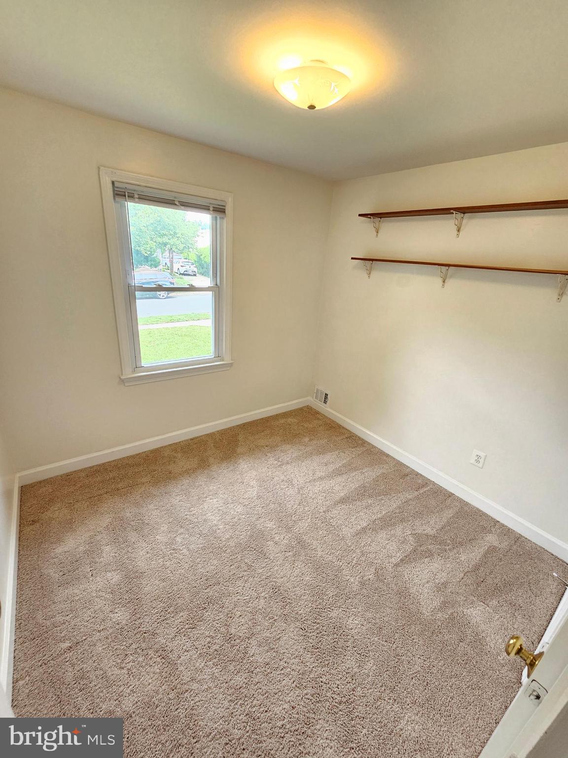 603 Pinewood Road Rockville, MD 20850 - Photo 25 of 32 3rd Bedroom