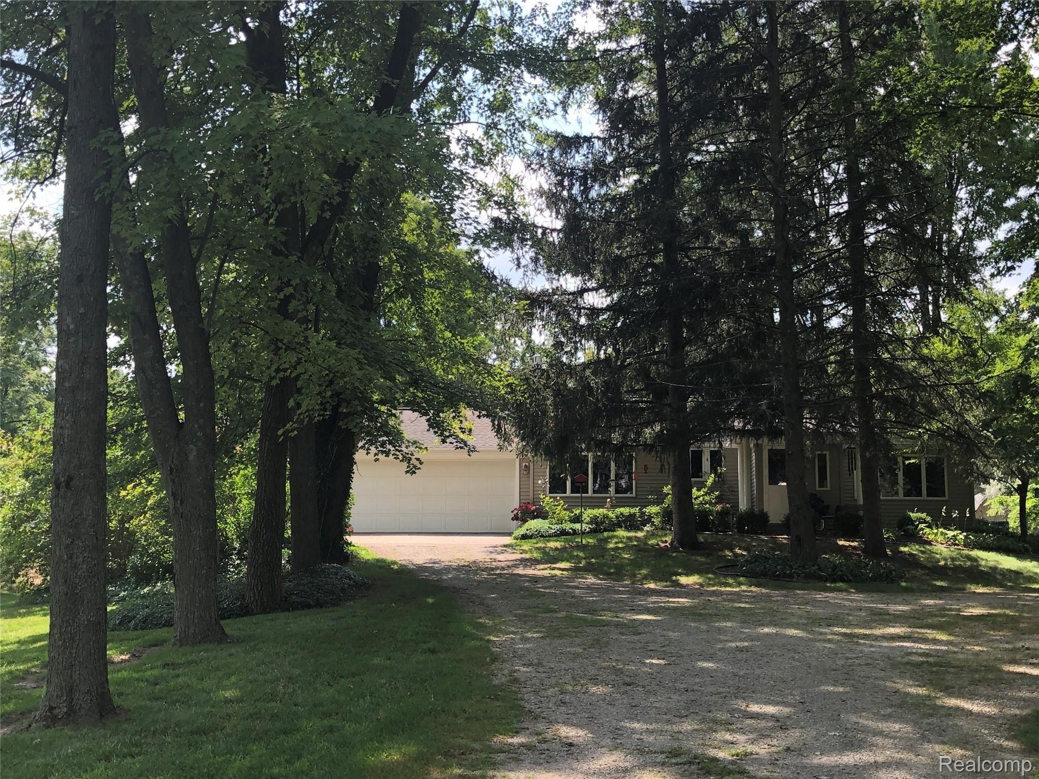 4784 Sutton Road Dryden, MI 48428 - Photo 66 of 69 IMG_2663.JPG