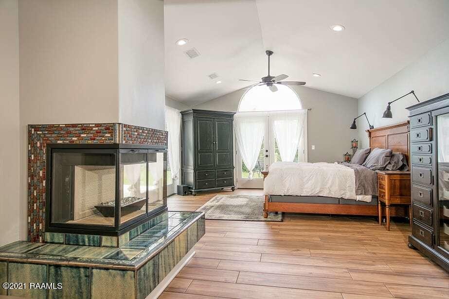 809 Doucet Road Lafayette, LA 70503 - Photo 23 of 32
