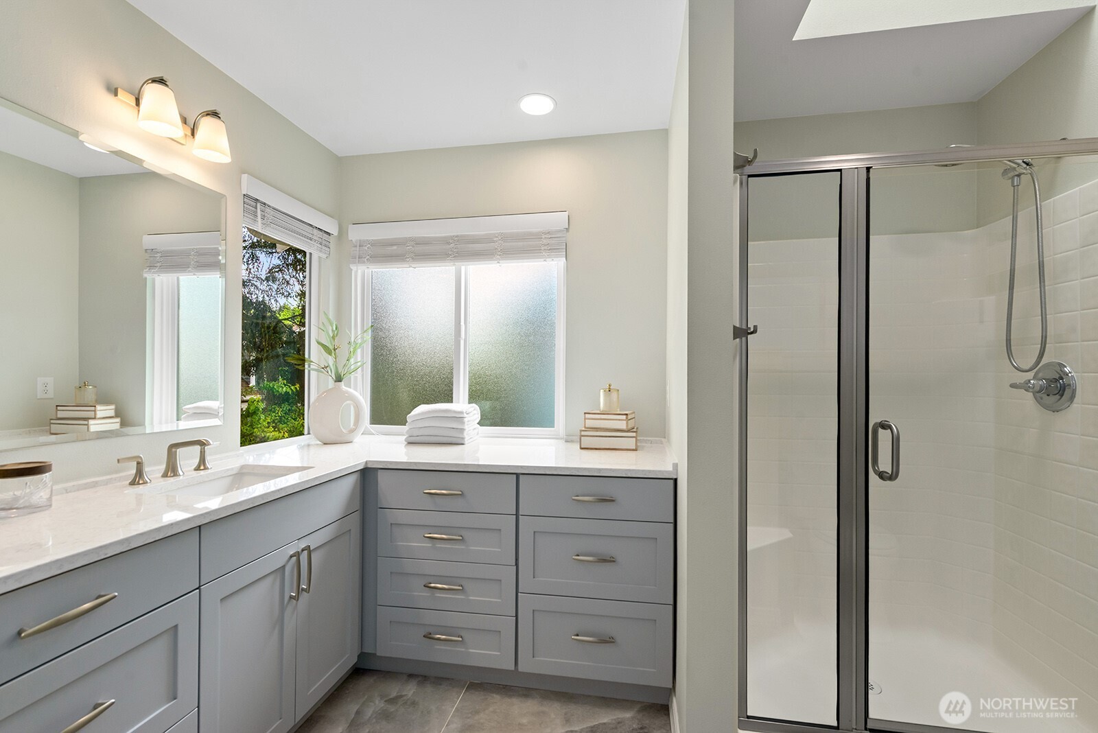 1706 Northeast 27th Place Renton, WA 98056 - Photo 18 of 27