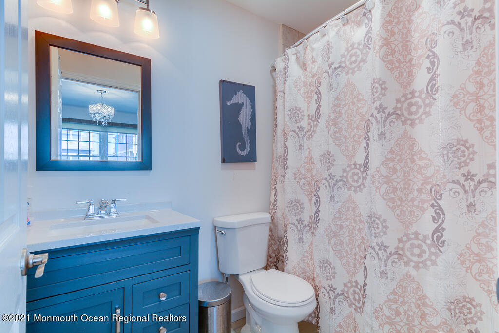 7 Queen Ann Road Brick, NJ 08723 - Photo 21 of 52 Attached guest bath