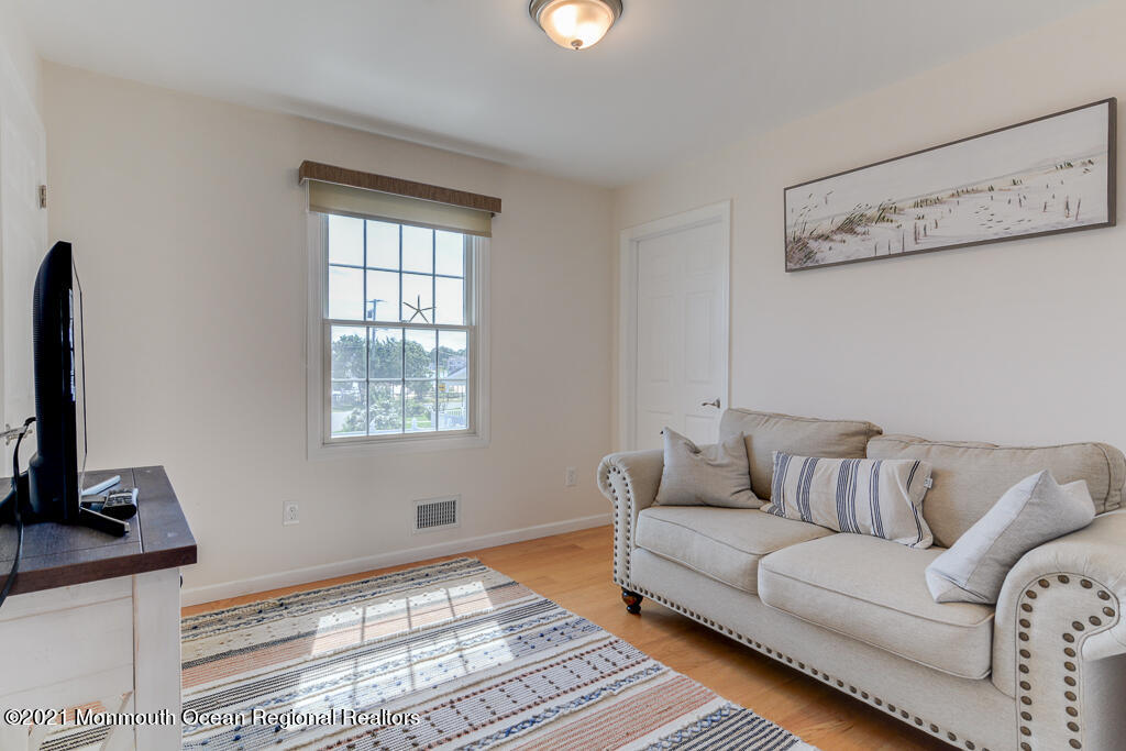 7 Queen Ann Road Brick, NJ 08723 - Photo 22 of 52 5th BR or office/den