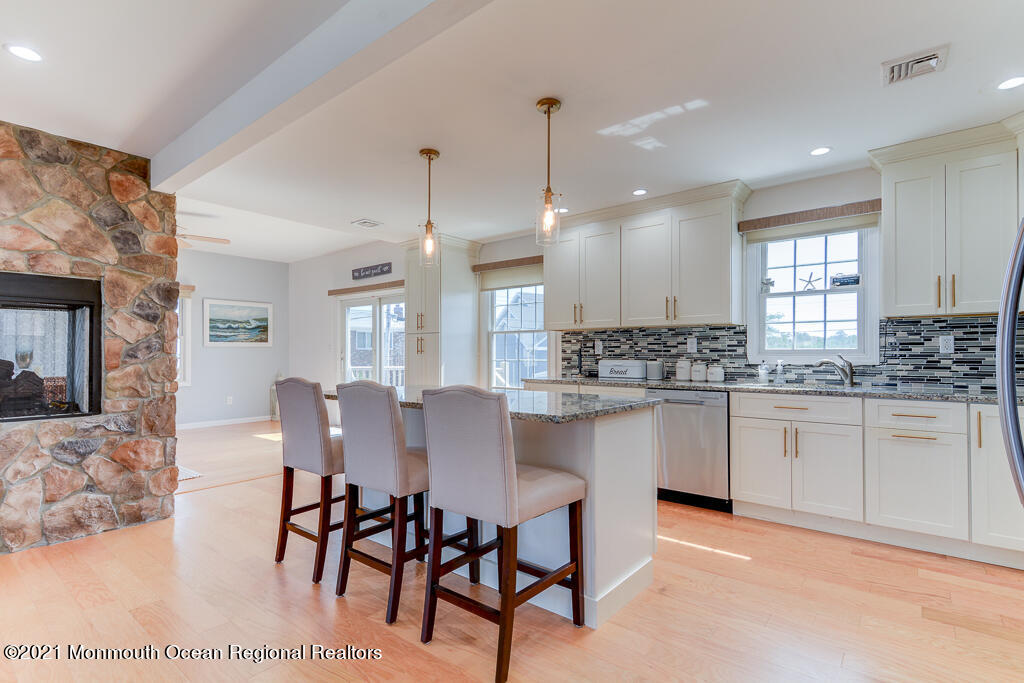 7 Queen Ann Road Brick, NJ 08723 - Photo 10 of 52 Perfect for entertaining