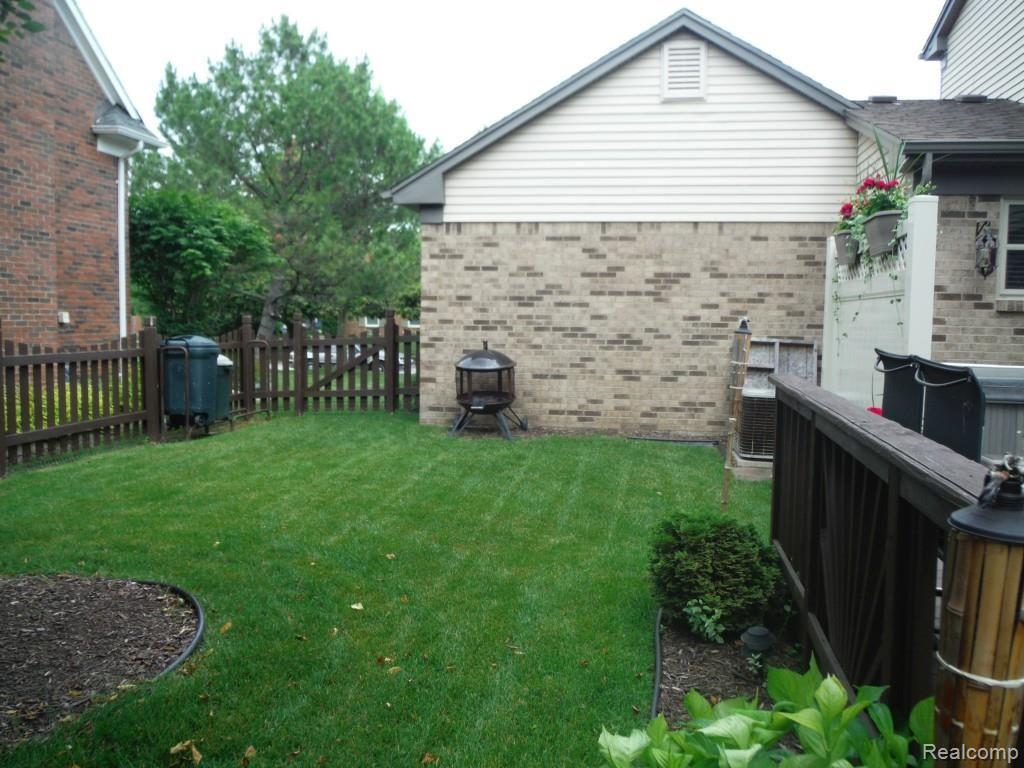 6641 Carlton Road Canton, MI 48187 - Photo 36 of 37 289.jpg