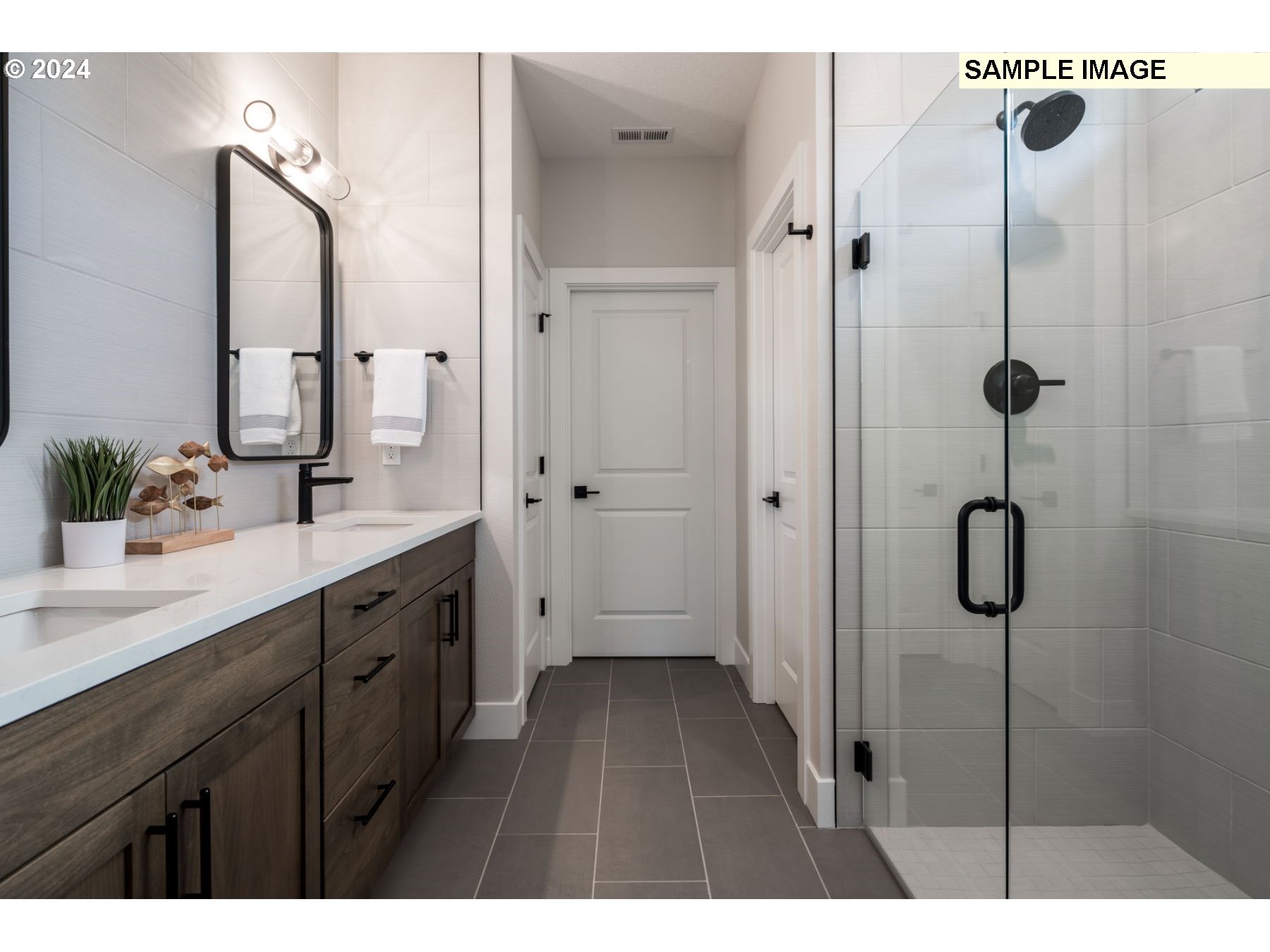 2142 South River Road Kelso, WA 98626 - Photo 13 of 23