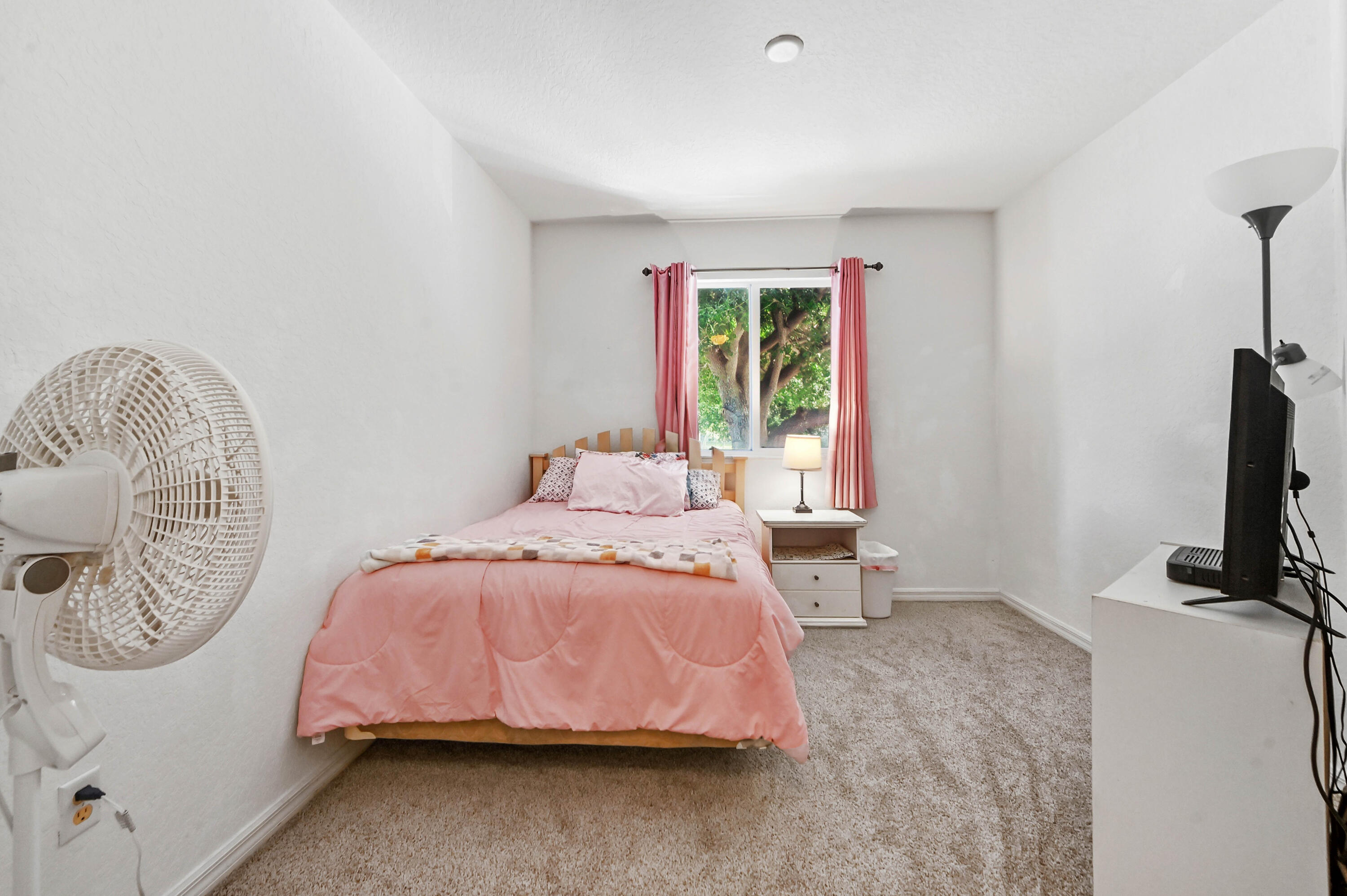 1941 Gardenia Court Riviera Beach, FL 33404 - Photo 19 of 24 18 Bedroom 03