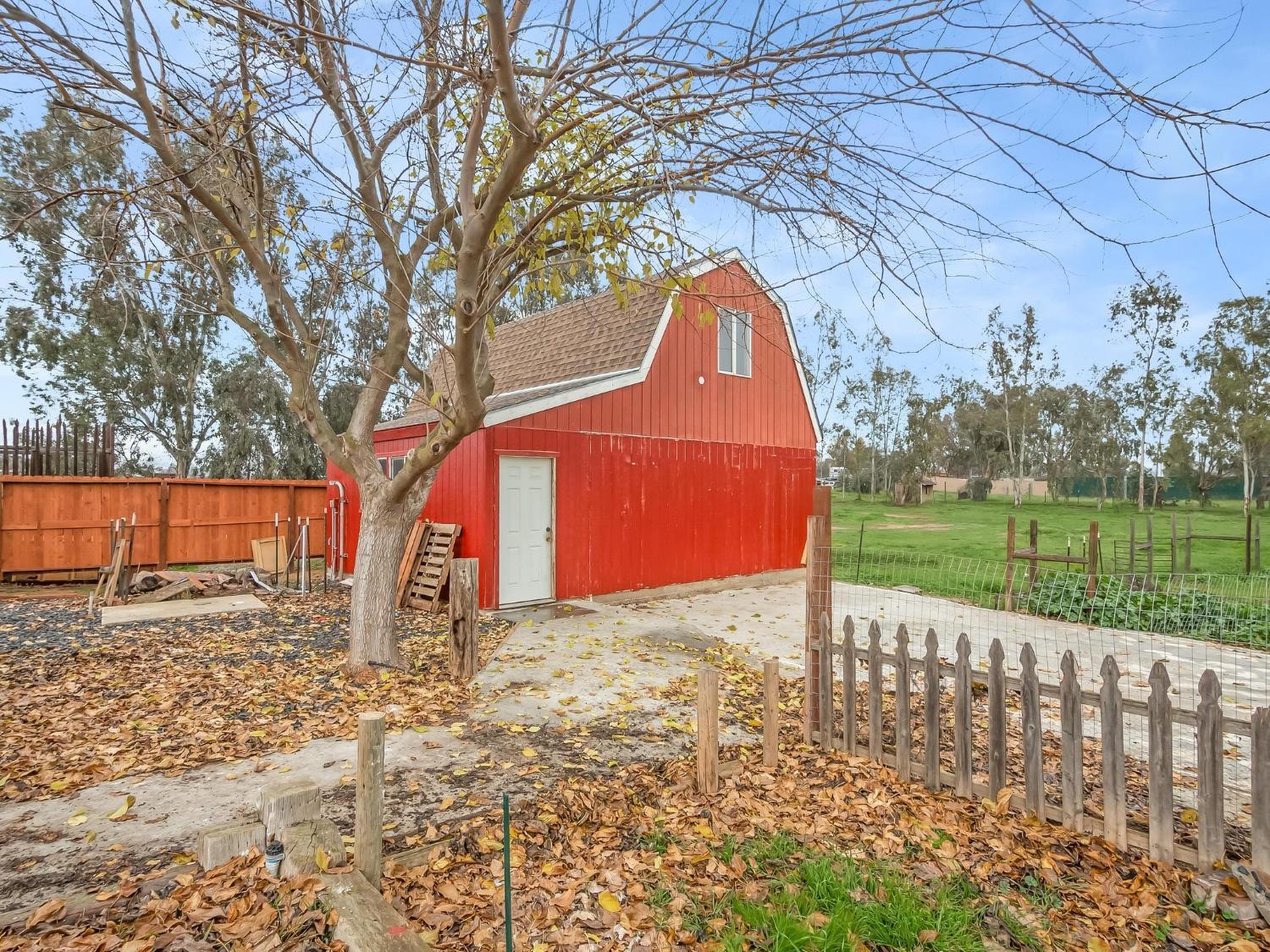 19729 Oakhill Road Madera, CA 93638 - Photo 40 of 59 Gallery Image 40