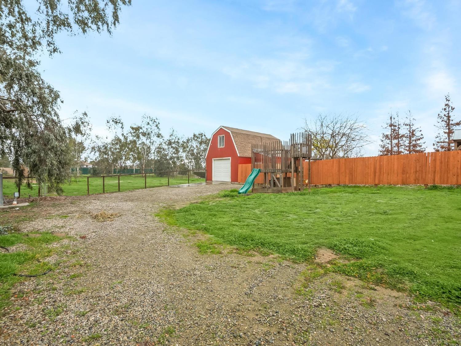 19729 Oakhill Road Madera, CA 93638 - Photo 51 of 59 Gallery Image 51