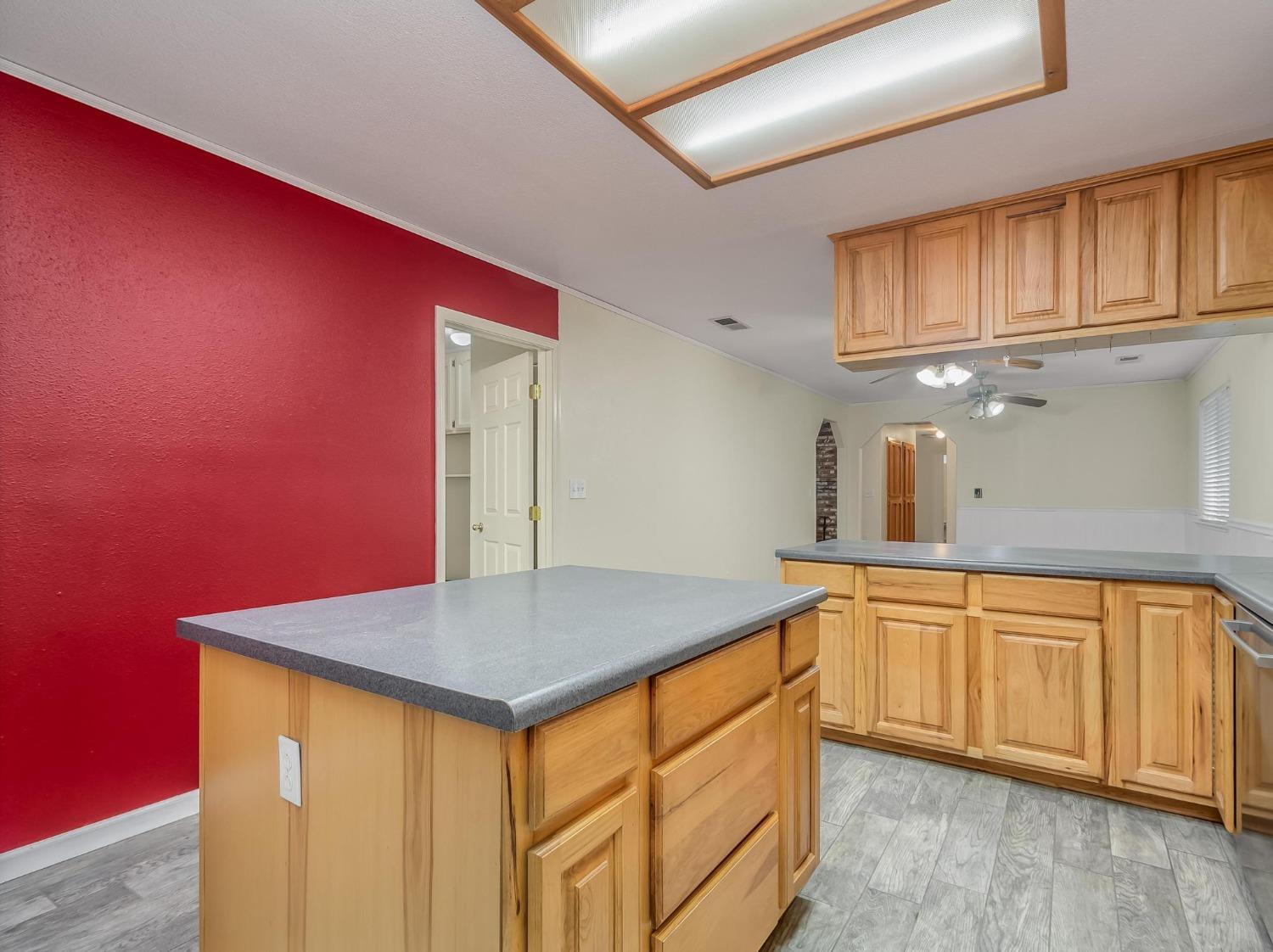 19729 Oakhill Road Madera, CA 93638 - Photo 10 of 59 Gallery Image 10