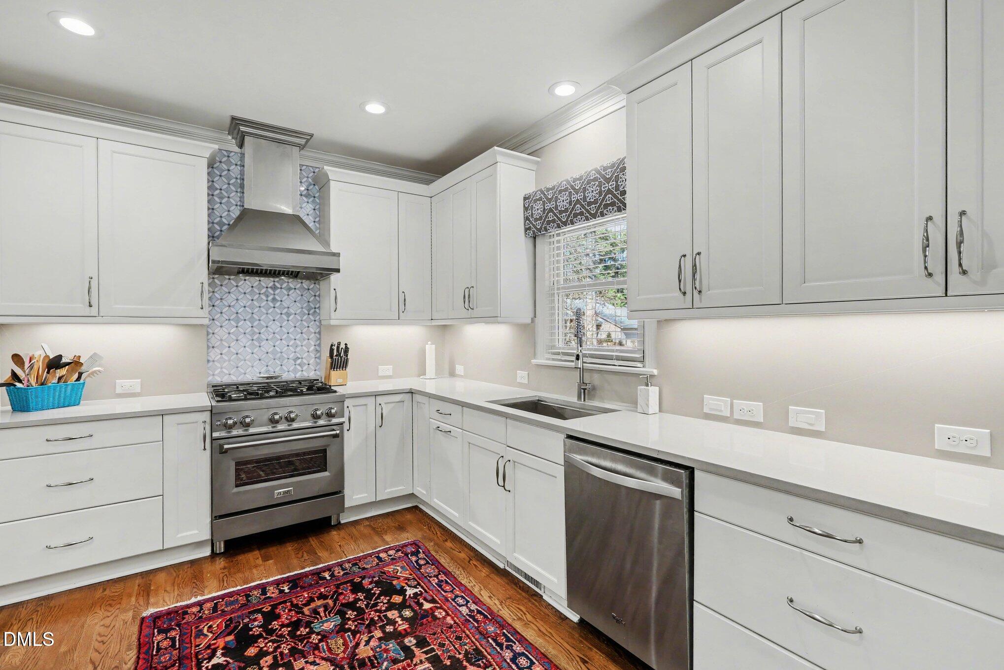 8824 Wildwood Links Raleigh, NC 27613 - Photo 5 of 53 014_file_6135