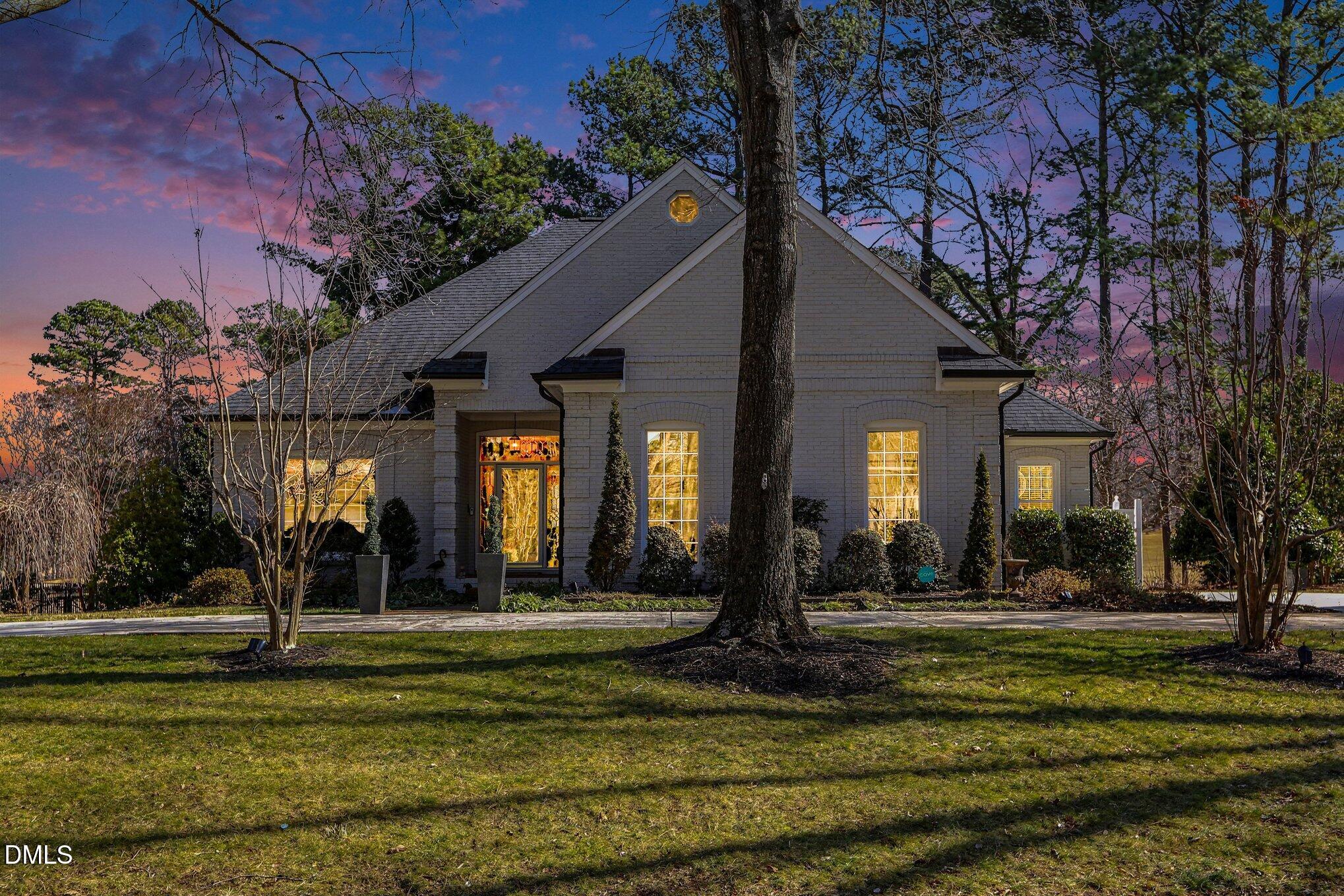 8824 Wildwood Links Raleigh, NC 27613 - Photo 5 of 53 001_file_9961