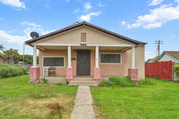$399,999 | 212 El Paso Avenue, Modesto, CA 95351