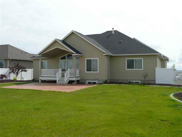 10121 North Cochran Road Spokane, WA 99208 - Photo 2 of 9