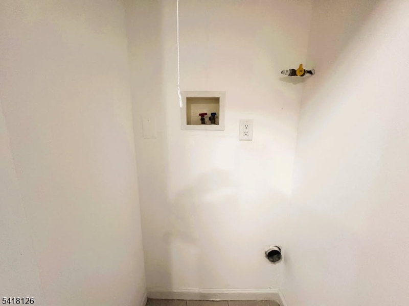 158 Catherine Street, Unit B Elizabeth, NJ 07201 - Photo 12 of 14