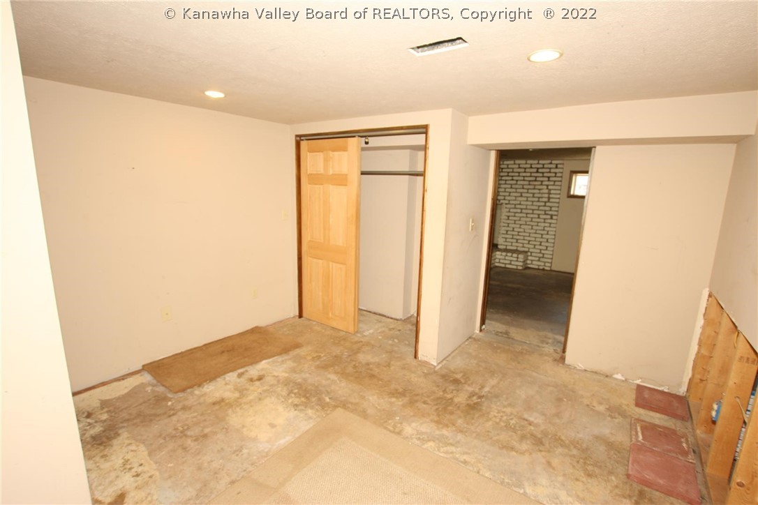 121 Robin Road Nitro, WV 25143 - Photo 17 of 50 Gallery Image 17