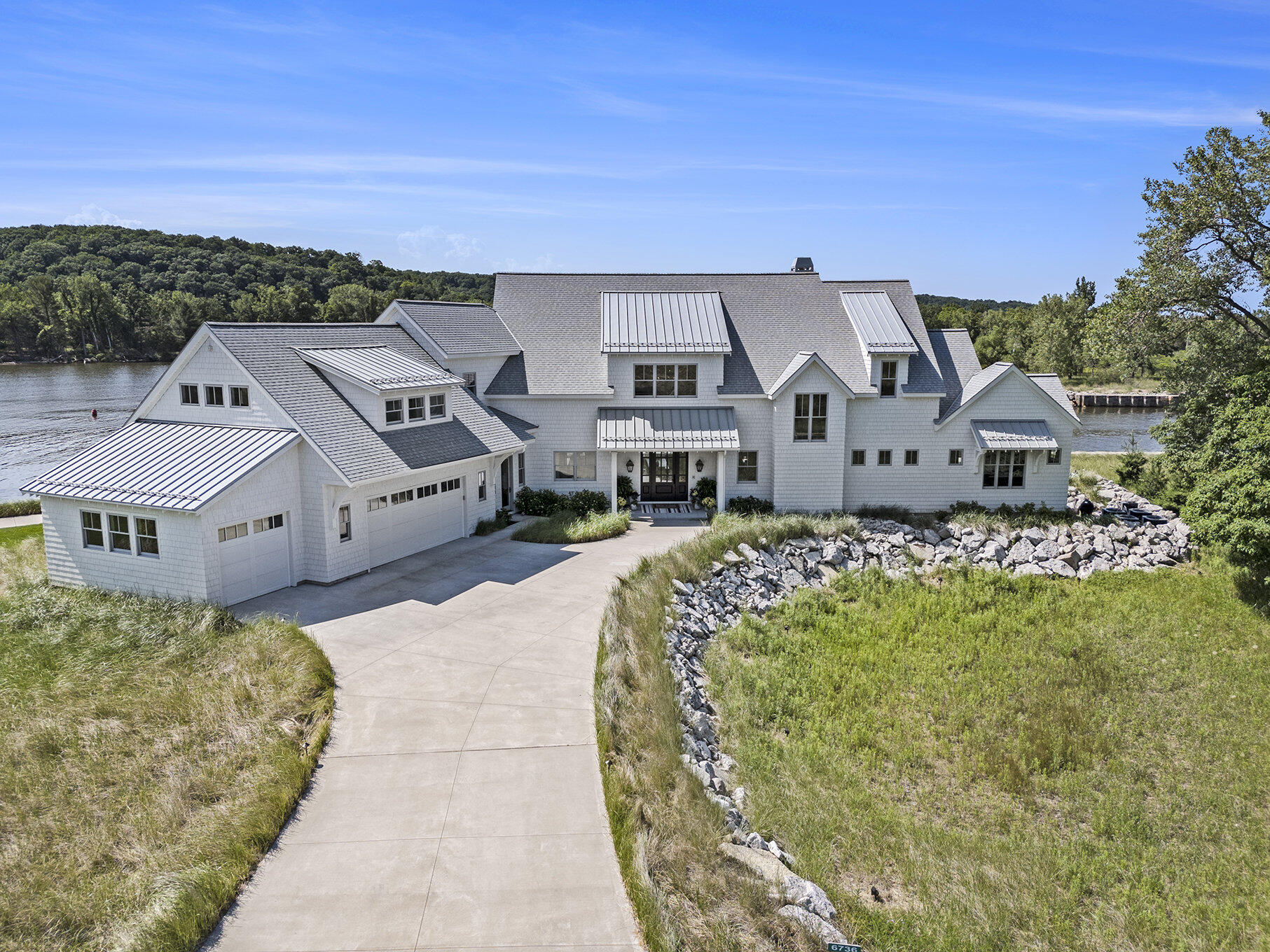 6736 Saugatuck Bch Road Saugatuck, MI 49453 - Photo 11 of 97 12