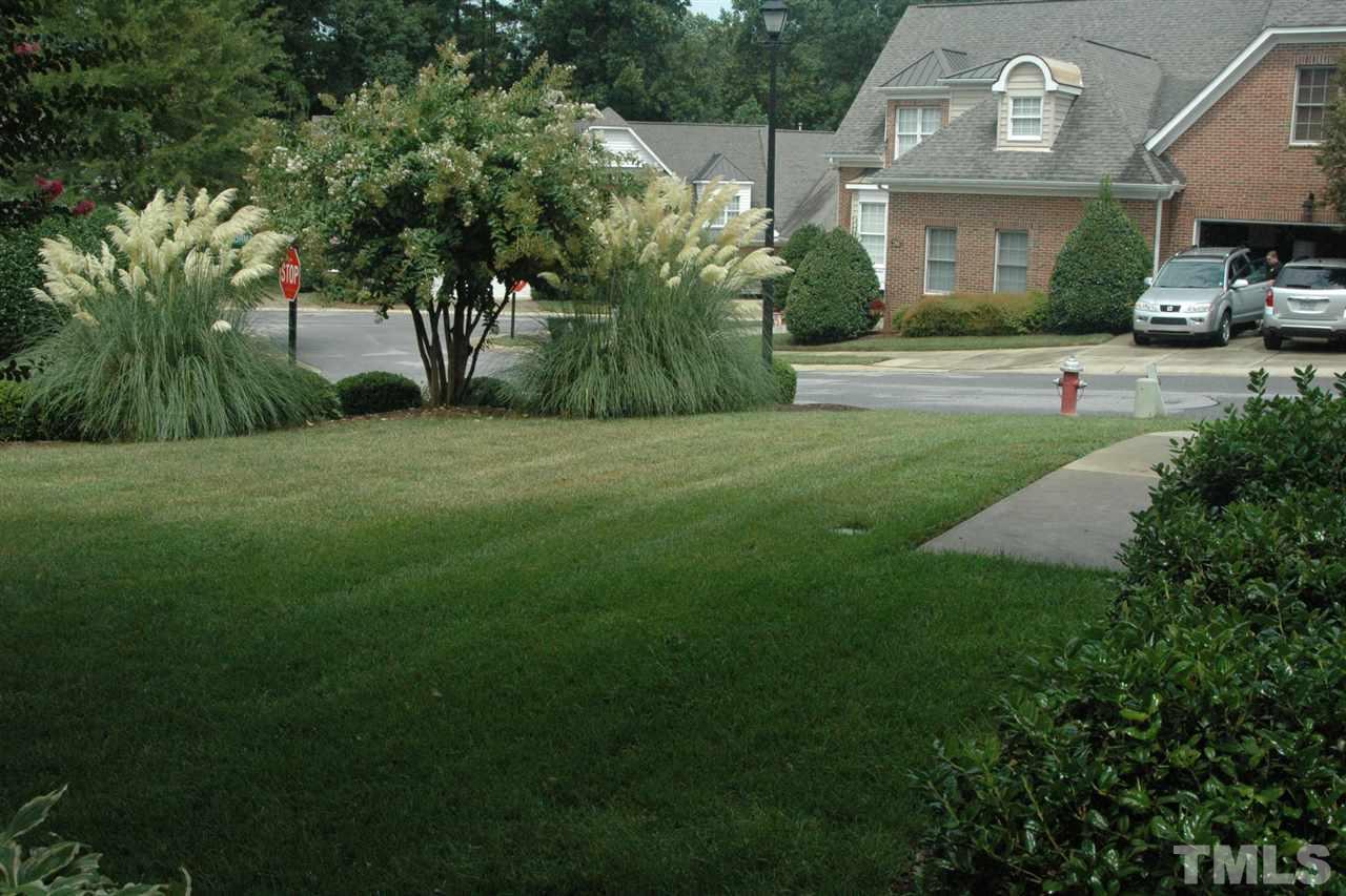 7316 Fontana Ridge Lane Raleigh, NC 27613 - Photo 5 of 20 This townhome lives like a single family home. The common area next door feels like your own...
