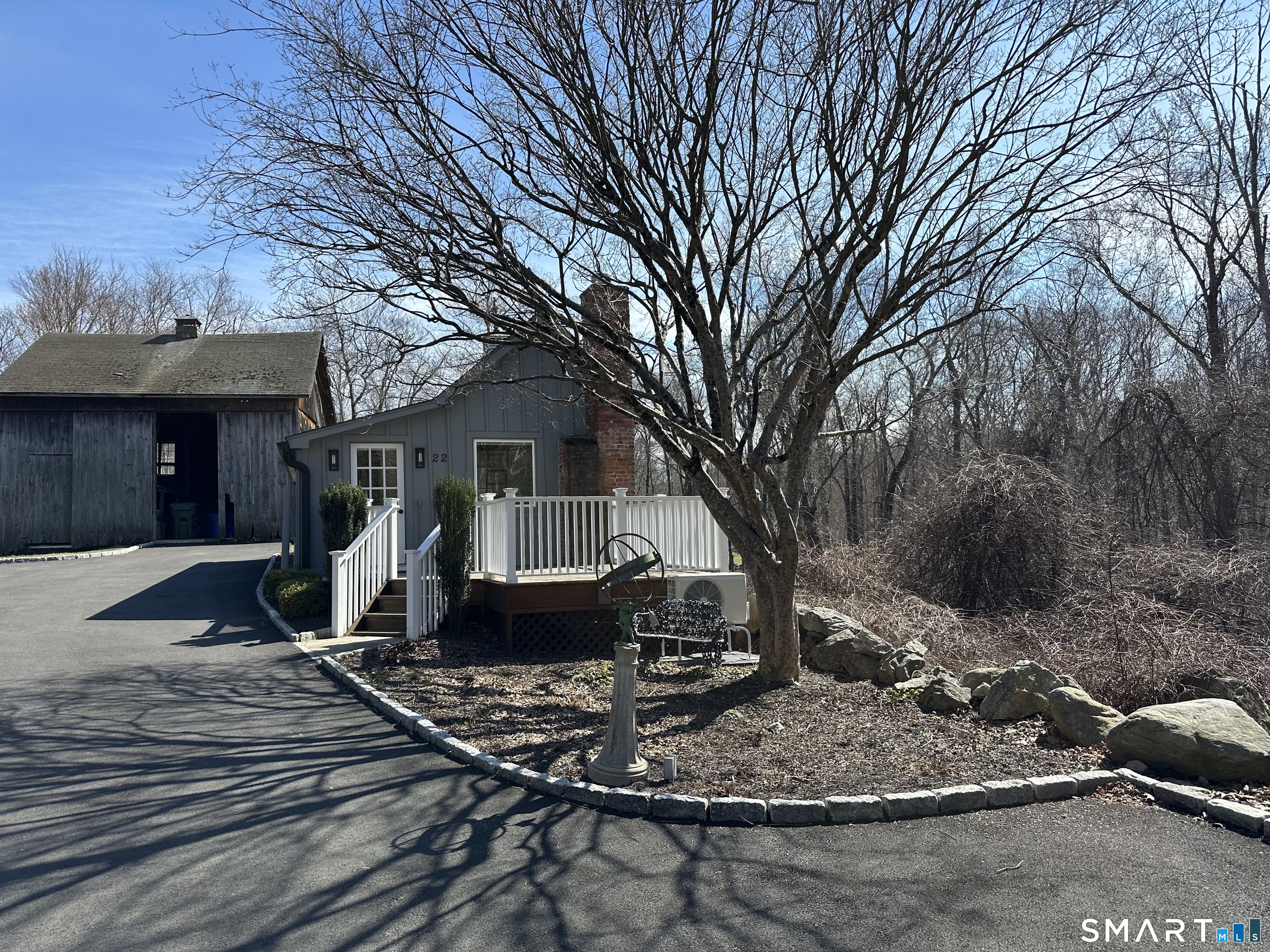 20 Cannondale Road Weston, CT 06883 - Photo 1 of 17