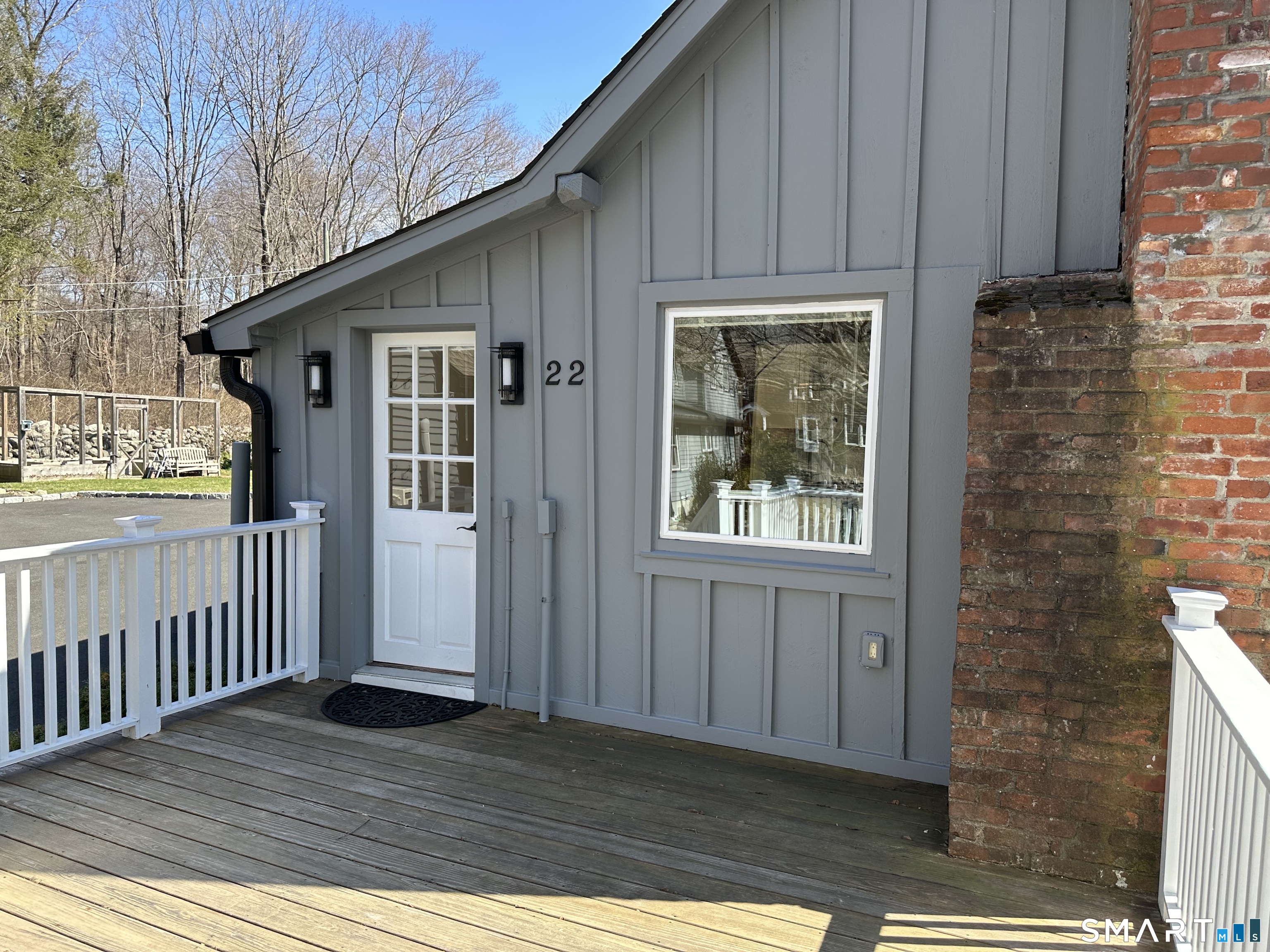 20 Cannondale Road Weston, CT 06883 - Photo 3 of 17