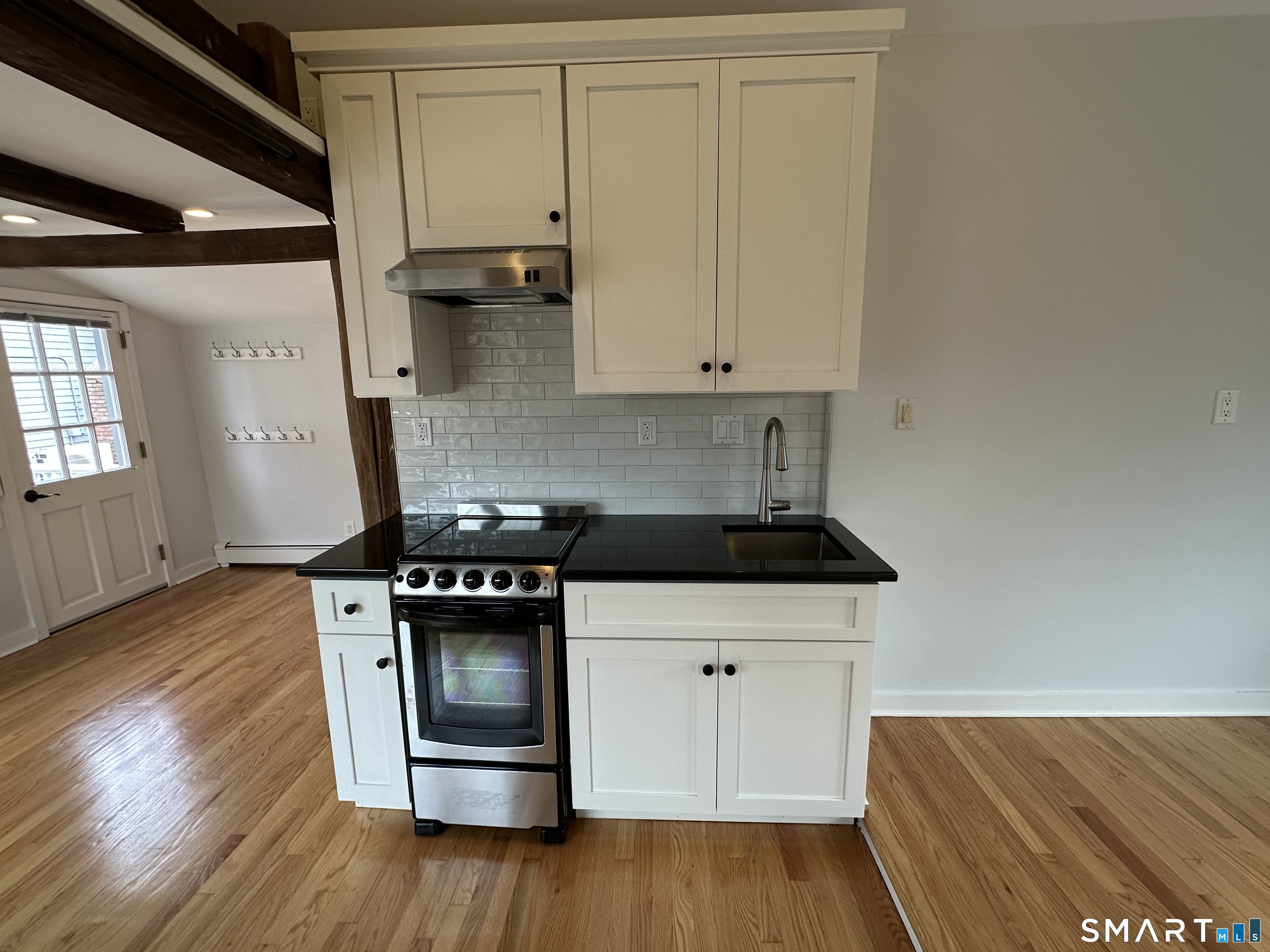 20 Cannondale Road Weston, CT 06883 - Photo 10 of 17