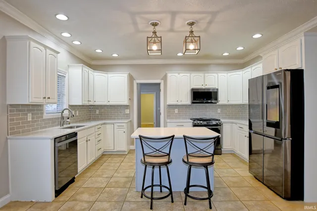 $504,900 | 4422 Wynbrooke Drive, Newburgh, IN 47630