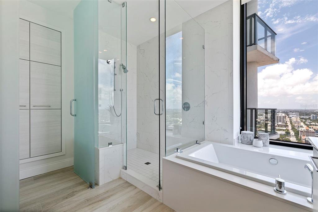 100 1st Avenue North, Unit 3405 St. Petersburg, FL 33701 - Photo 24 of 59