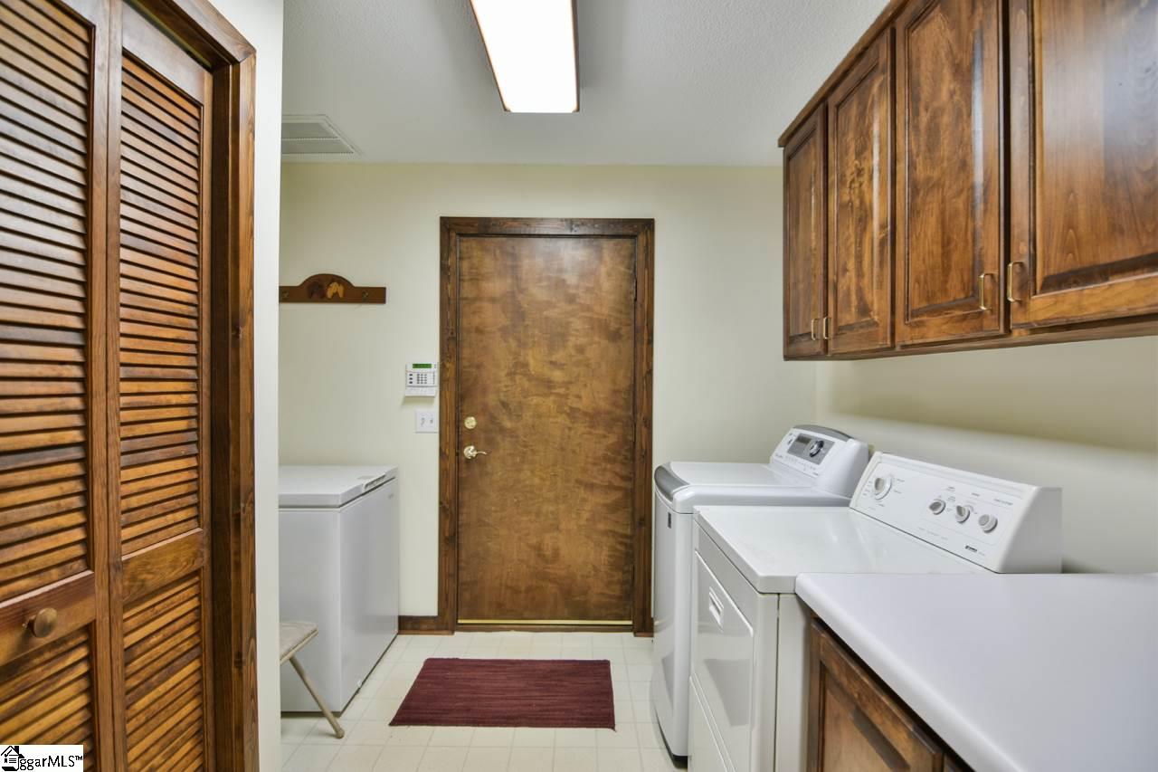 440 Terry Road Fountain Inn, SC 29644 - Photo 12 of 36
