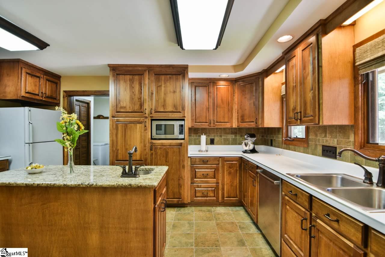 440 Terry Road Fountain Inn, SC 29644 - Photo 8 of 36
