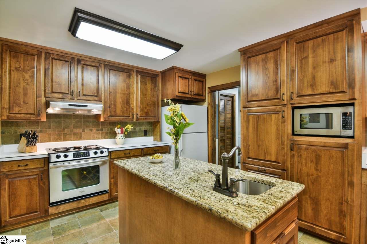 440 Terry Road Fountain Inn, SC 29644 - Photo 9 of 36