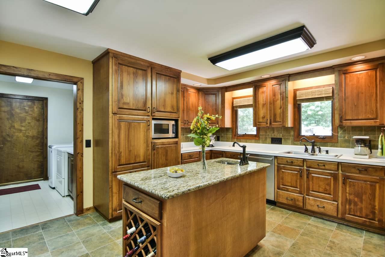 440 Terry Road Fountain Inn, SC 29644 - Photo 10 of 36