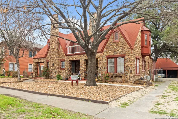 $1,195 | 1618 West Kings Highway, Unit 16201, San Antonio, TX 78201