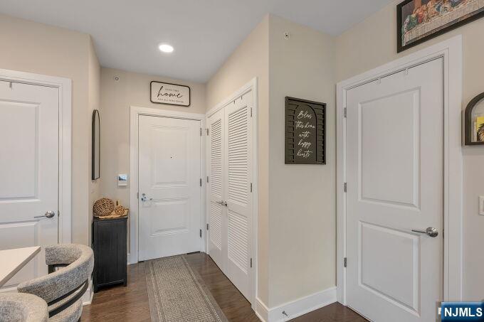 5309 Rio Vista Lane Northvale, NJ 07647 - Photo 6 of 44