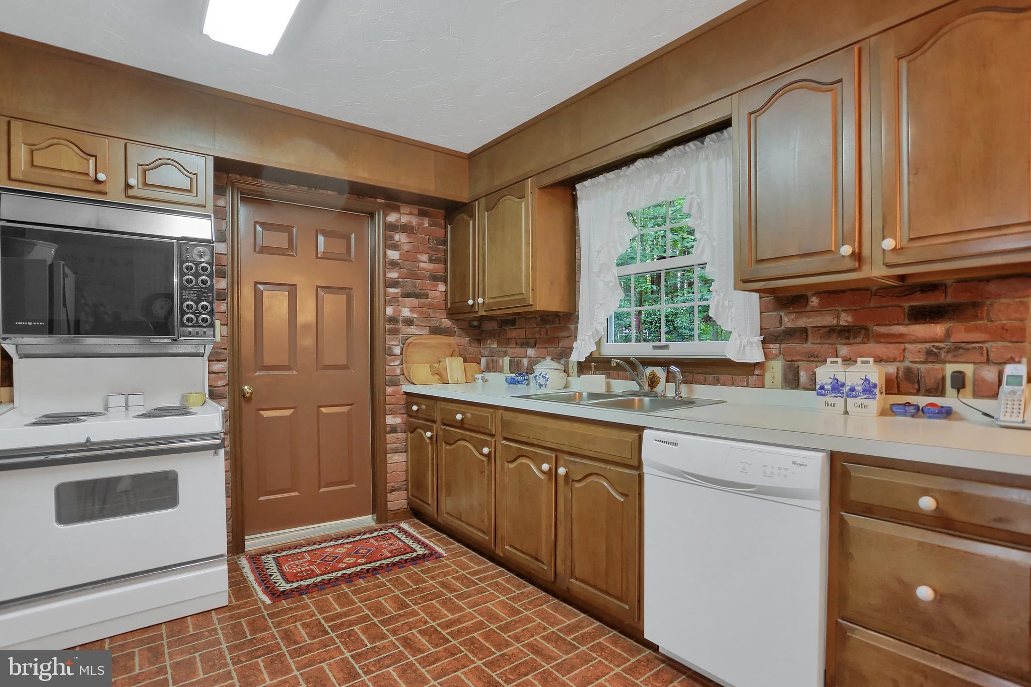 422 B Moritz Road Orrtanna, PA 17353 - Photo 16 of 44