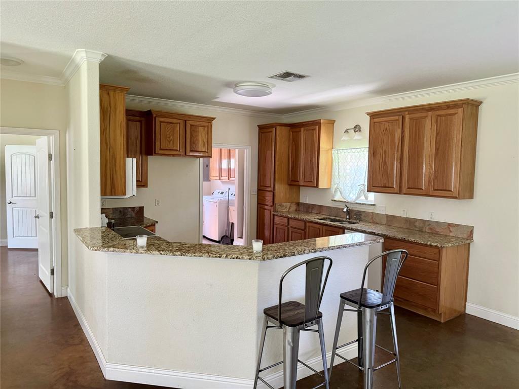 340 Lynch Bend Road Springtown, TX 76082 - Photo 6 of 19