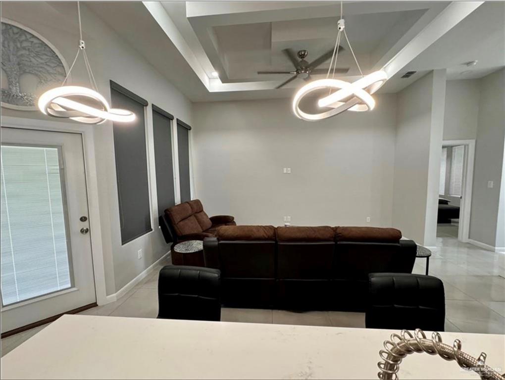 3120 East Rabbit Run Avenue Alton, TX 78573 - Photo 6 of 21 a living room with furniture