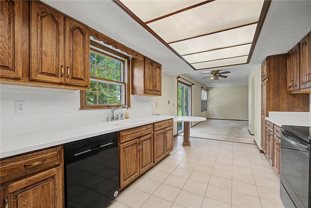 9909 Sheehan Road Centerville, OH 45458 - Photo 15 of 50