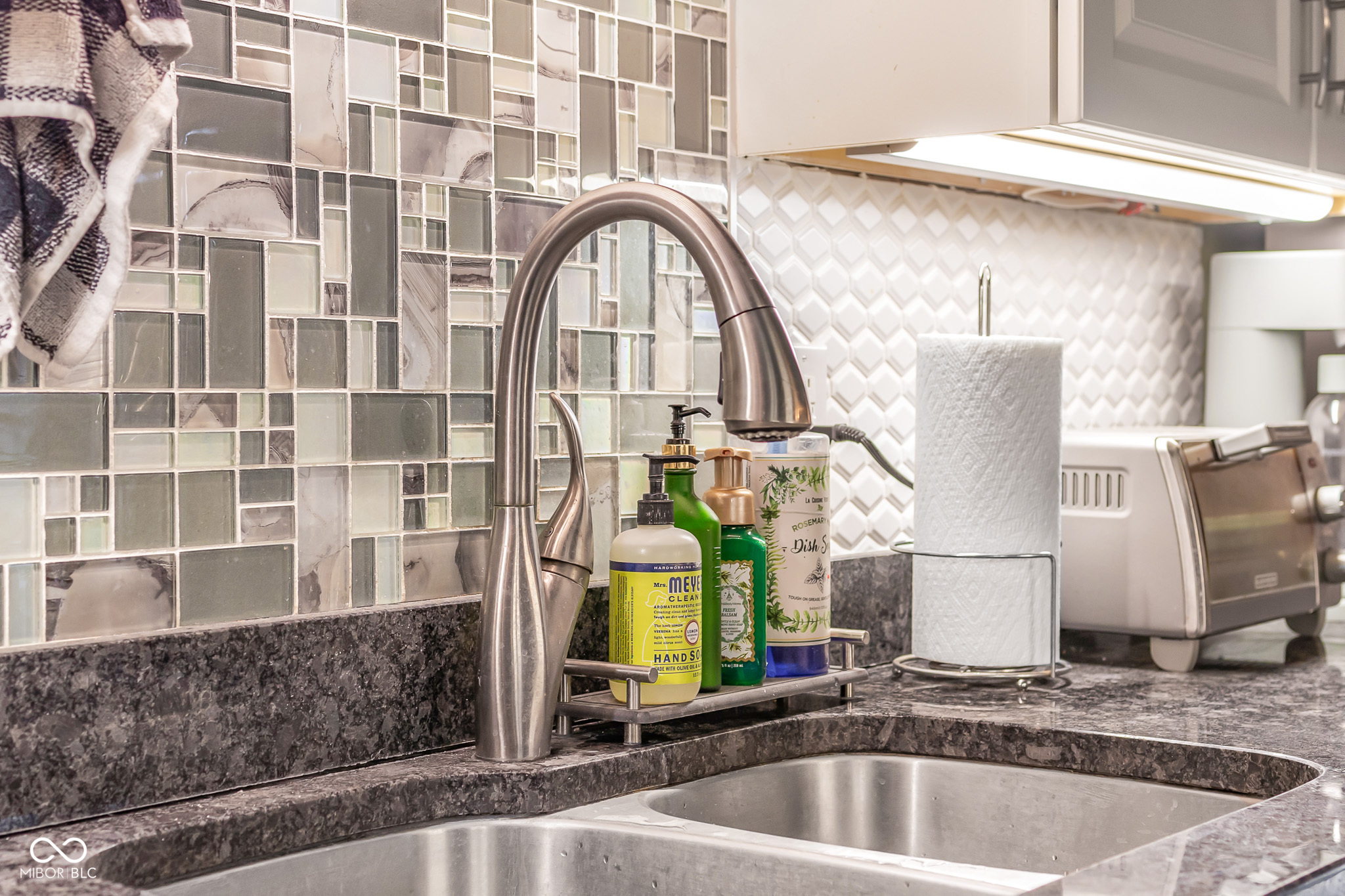 1010 Rocky Ford Road Columbus, IN 47203 - Photo 21 of 47