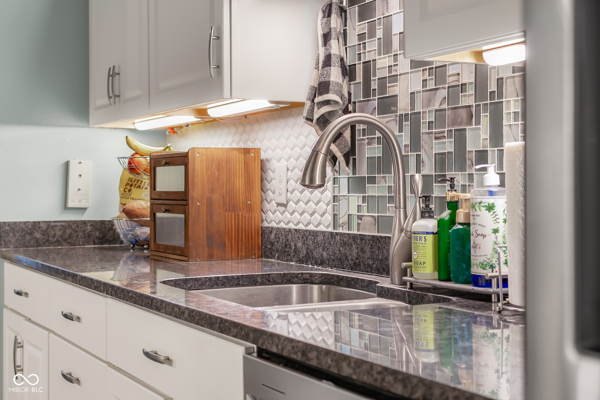 1010 Rocky Ford Road Columbus, IN 47203 - Photo 25 of 47