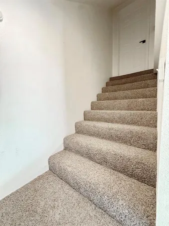 $295,500 | 2004 North Lynn, Nevada, MO 64772