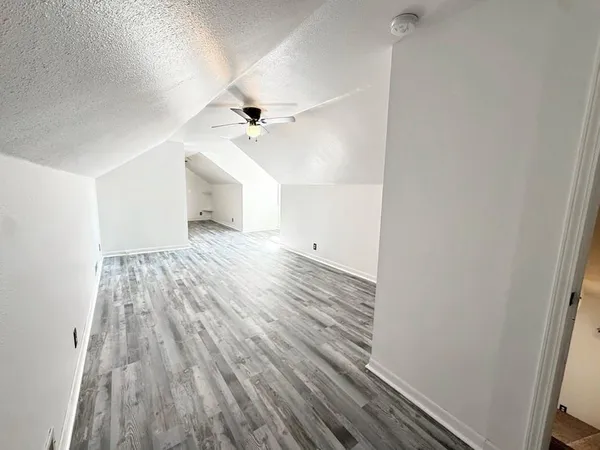 $295,500 | 2004 North Lynn, Nevada, MO 64772