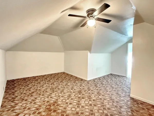 $295,500 | 2004 North Lynn, Nevada, MO 64772