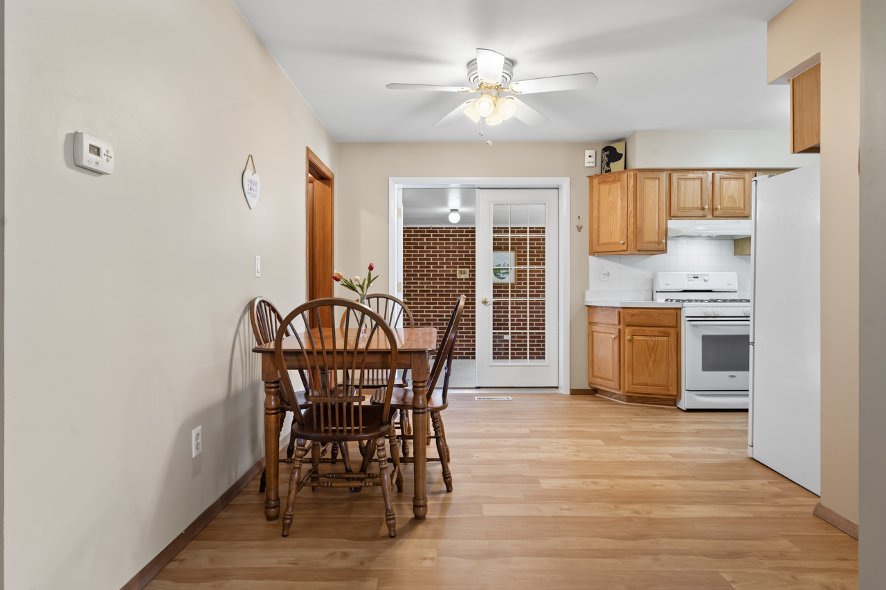 1618 Southeast River Road Montgomery, IL 60538 - Photo 9 of 41 Gallery Image 9