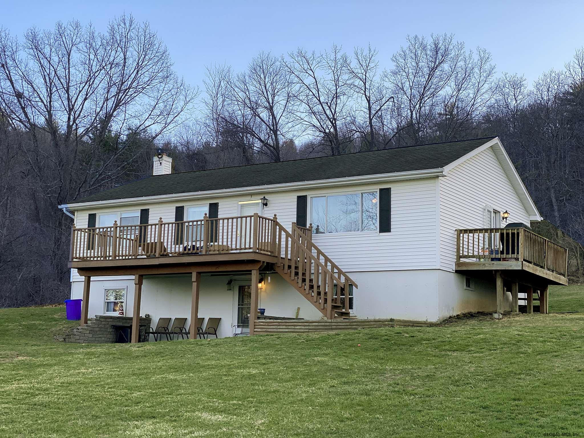 207 Old Quarry Road Bethlehem, NY 12067 - Photo 6 of 40 Photo 6