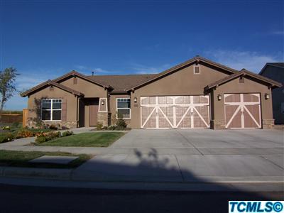 696 Inverness Street Tulare, CA 93274 - Photo 2 of 26 Additional Photo