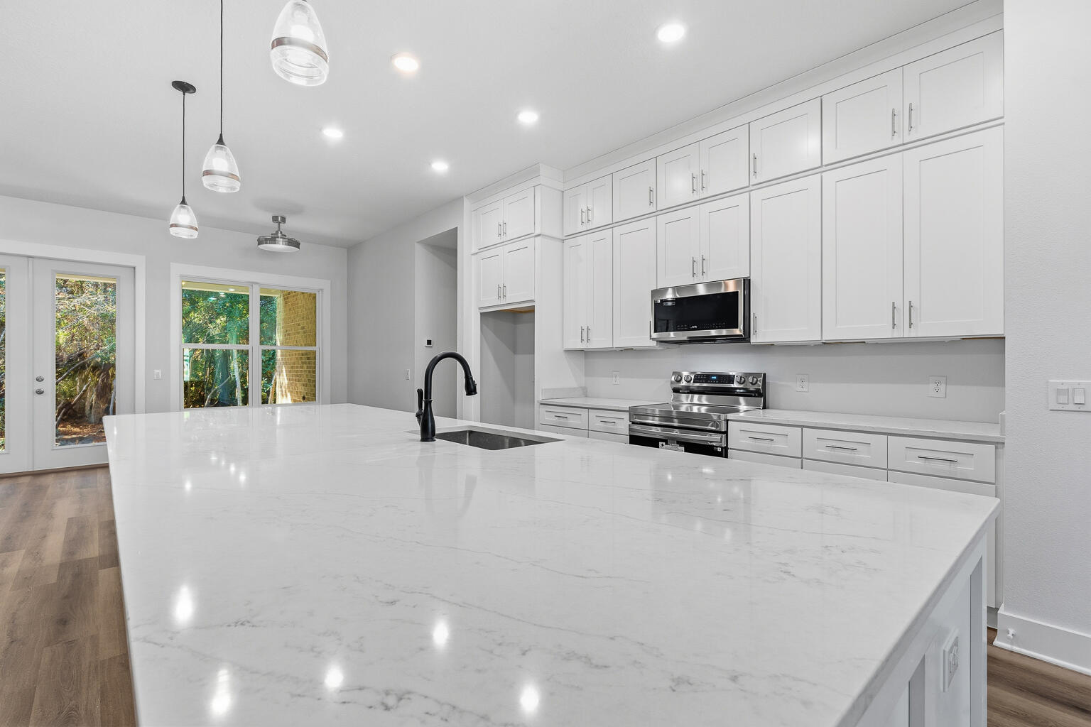 6621 Bluefish Road Navarre, FL 32566 - Photo 2 of 48 DSC03803