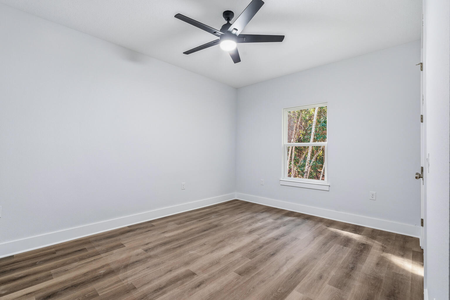 6621 Bluefish Road Navarre, FL 32566 - Photo 35 of 48 DSC03976