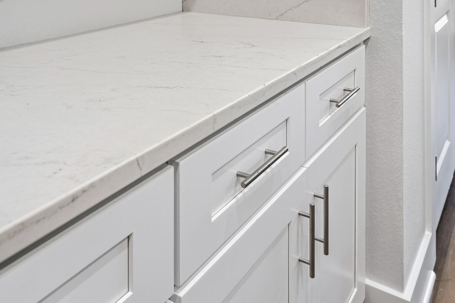 6621 Bluefish Road Navarre, FL 32566 - Photo 5 of 48 DSC03825