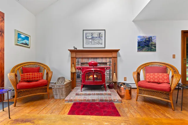 $539,000 | 352 Edwins Pond Road, Rochester, VT 05767