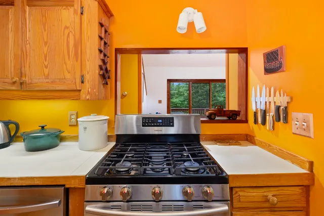 $539,000 | 352 Edwins Pond Road, Rochester, VT 05767