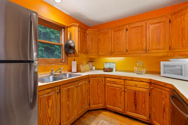 $539,000 | 352 Edwins Pond Road, Rochester, VT 05767